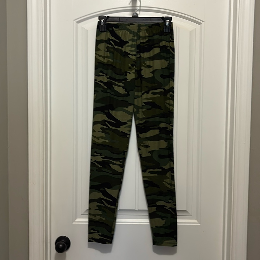 Buttery Soft Camo Leggings‎
